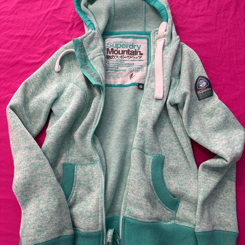 Superdry hoodie women’s medium